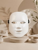 Máscara LED Facial - foto fondo beige uniforme (set KT)